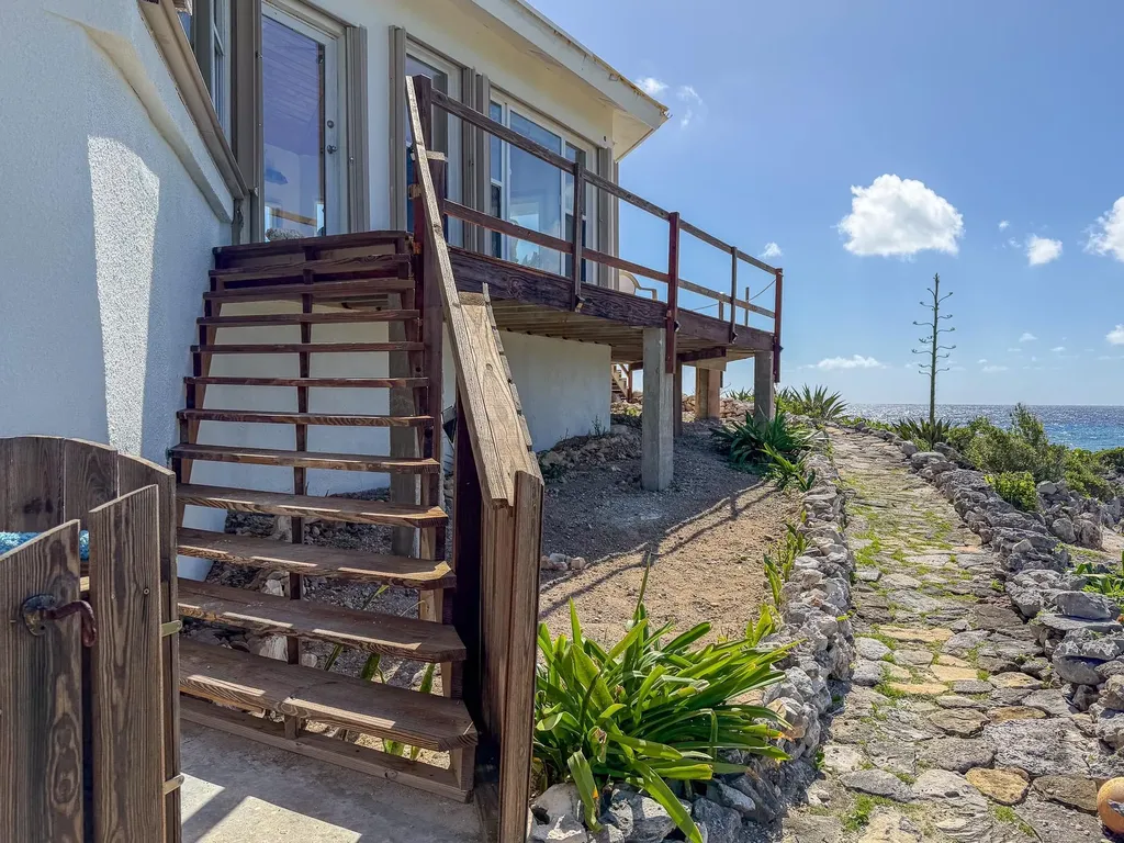 Blk 39, Columbus Landings Lot 7 San Salvador BS