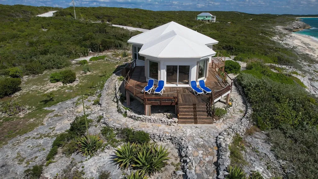 Blk 39, Columbus Landings Lot 7 San Salvador BS