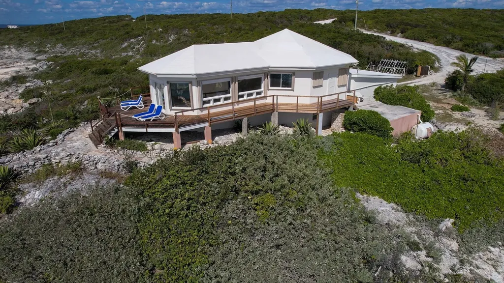 Blk 39, Columbus Landings Lot 7 San Salvador BS