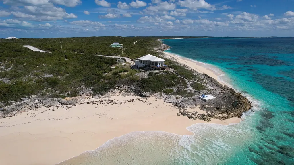 Blk 39, Columbus Landings Lot 7 San Salvador BS