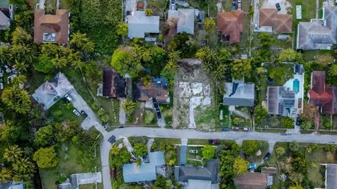 Cambridge Road Nassau East New Providence Paradise Island BS