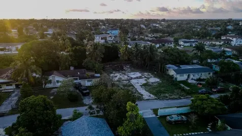 Cambridge Road Nassau East New Providence Paradise Island BS