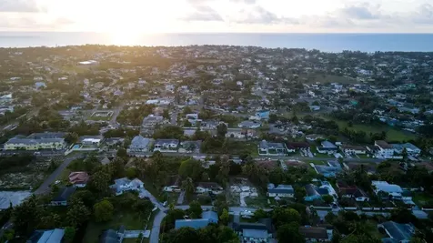 Cambridge Road Nassau East New Providence Paradise Island BS