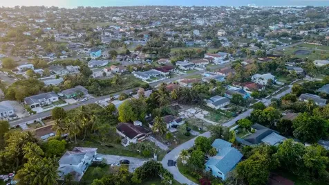 Cambridge Road Nassau East New Providence Paradise Island BS