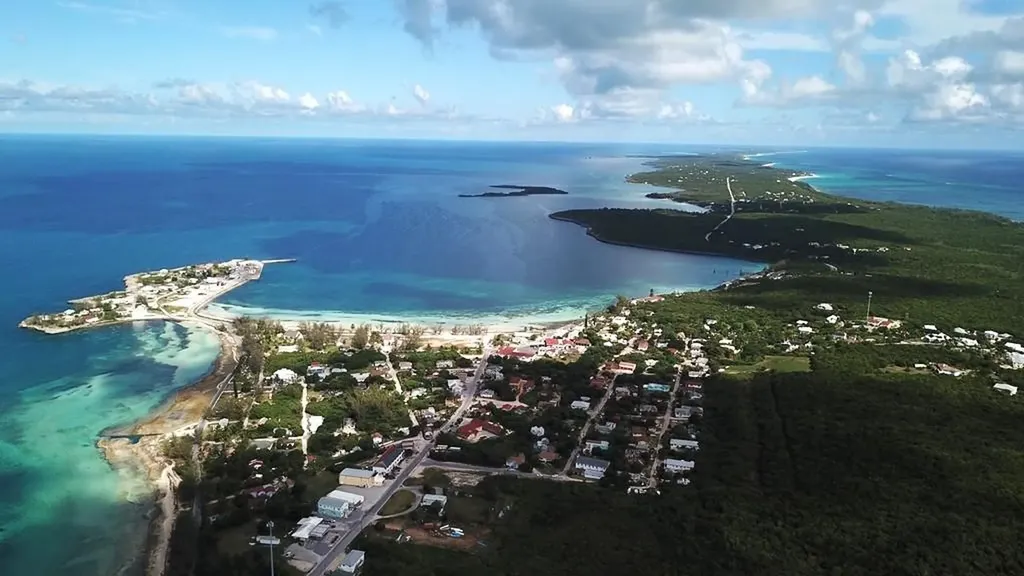 Queen's Highway Eleuthera BS