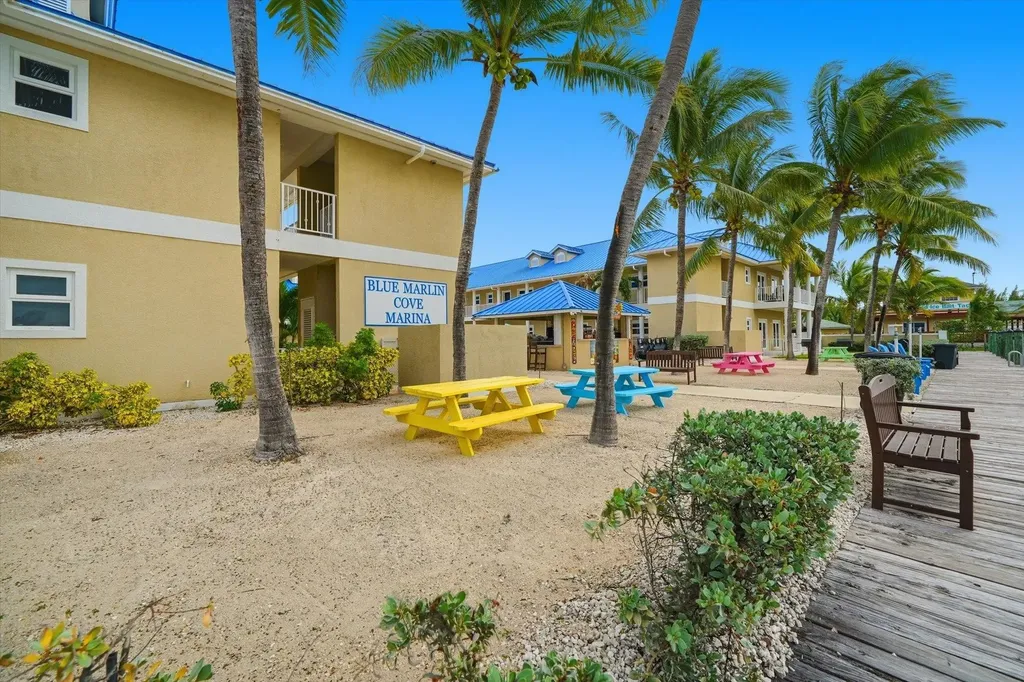 Blue Marlin Cove Resort Grand Bahama Freeport BS