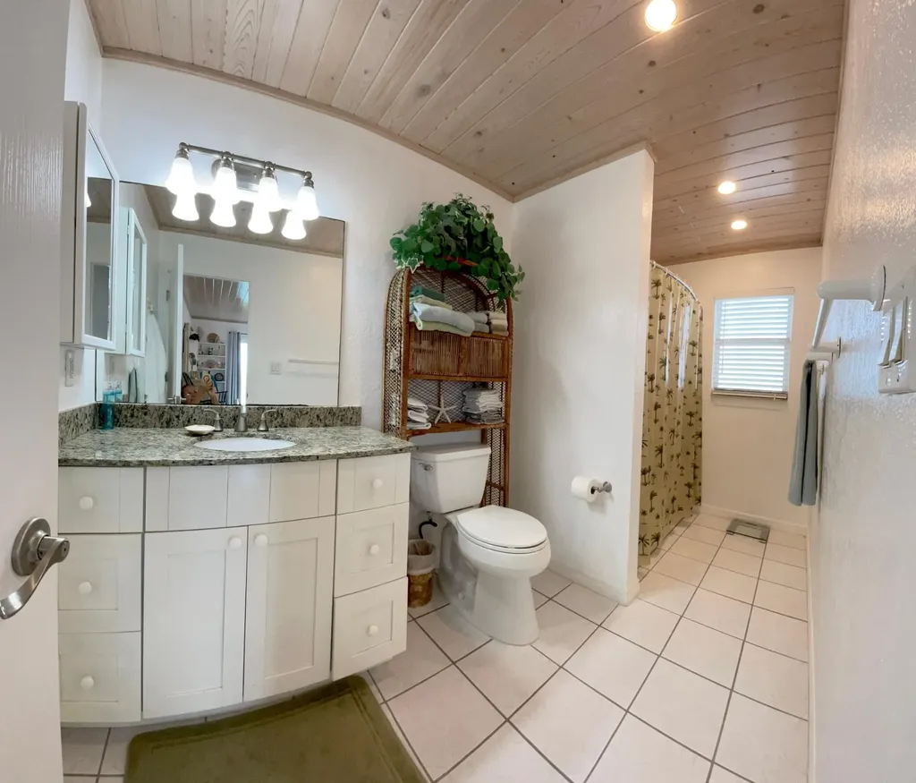 41 Ocean View Drive Long Island BS