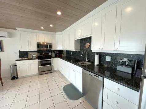 41 Ocean View Drive Long Island BS