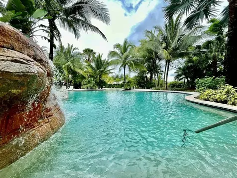 Charlotteville New Providence Paradise Island BS