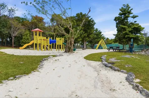 Charlotteville New Providence Paradise Island BS