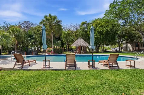 Charlotteville New Providence Paradise Island BS