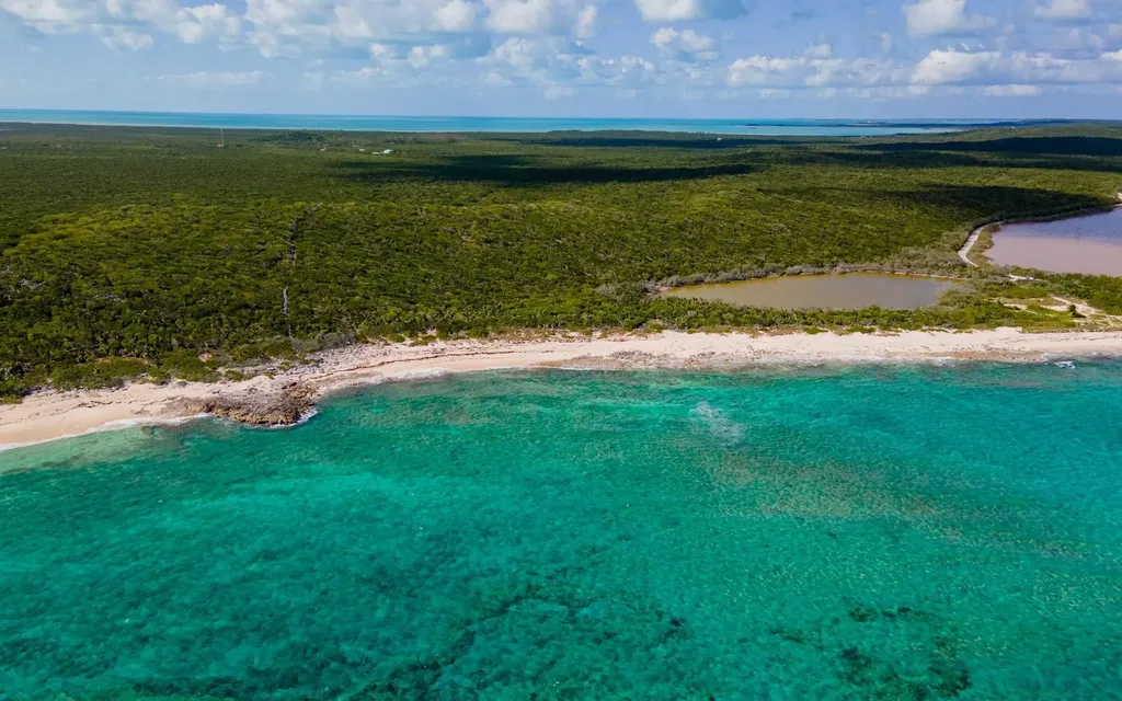 250 Acre Tract, Grays Long Island BS
