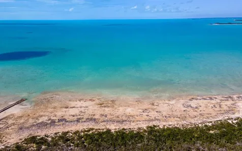 250 Acre Tract, Grays Long Island BS