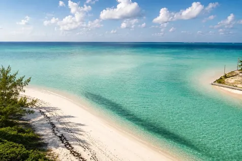 Russel Island Eleuthera BS