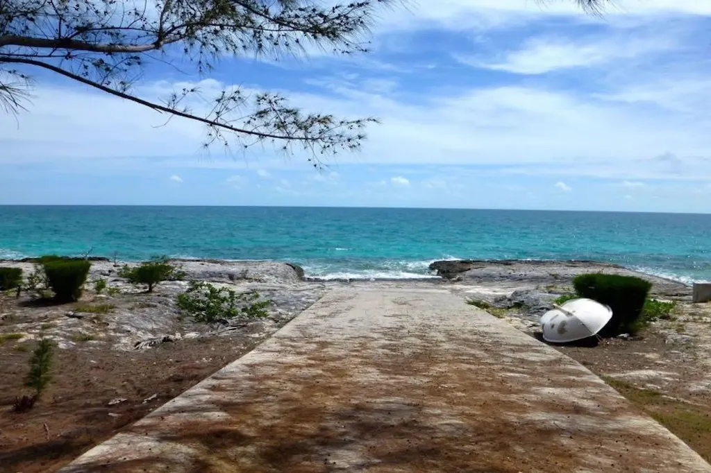 Lot 20 Block 7 Section A Eleuthera BS