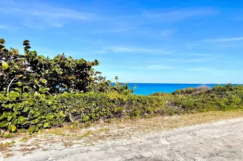 Lot 20 Block 7 Section A Eleuthera BS