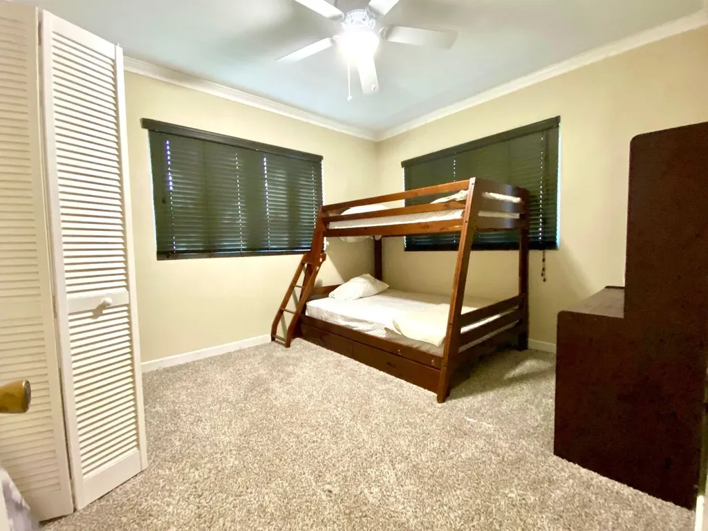 Charlotteville New Providence Paradise Island BS