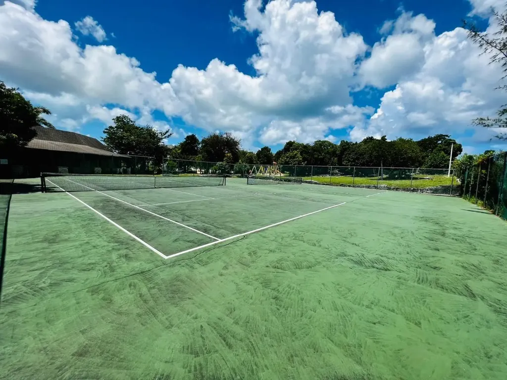 Charlotteville New Providence Paradise Island BS