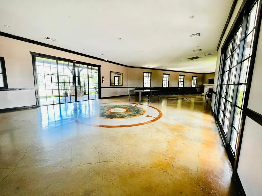 Charlotteville New Providence Paradise Island BS