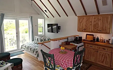 Beachfront Home In Miley Long Island BS