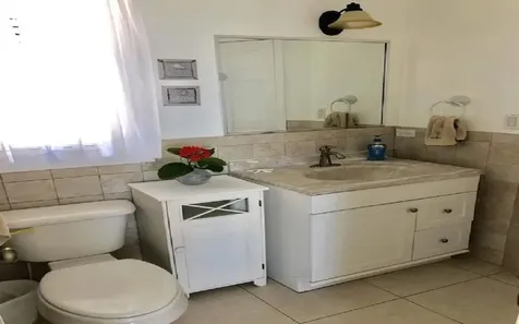 Beachfront Home In Miley Long Island BS