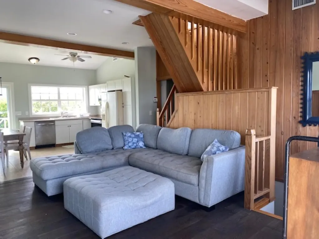 Pura Vida House Dolphin Abaco BS