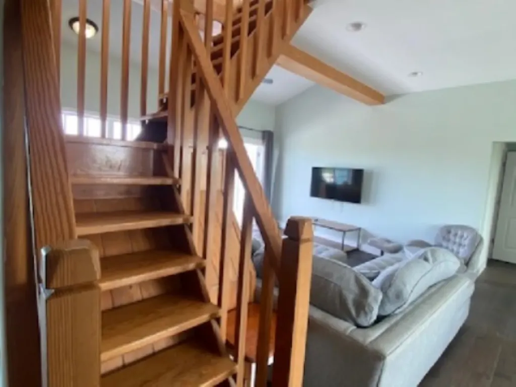 Pura Vida House Dolphin Abaco BS