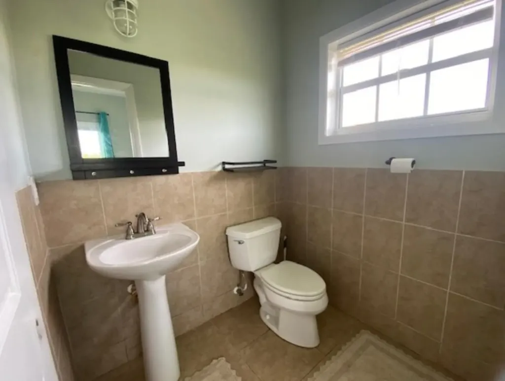 Pura Vida House Dolphin Abaco BS