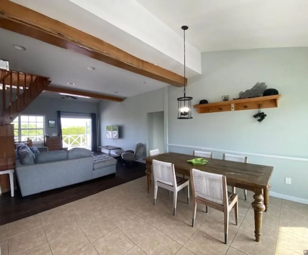 Pura Vida House Dolphin Abaco BS