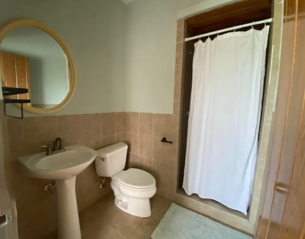 Pura Vida House Dolphin Abaco BS