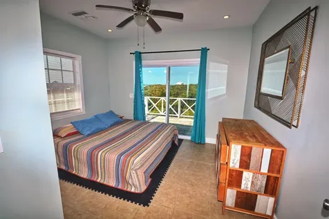 Pura Vida House Dolphin Abaco BS