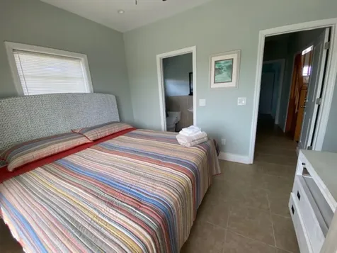 Pura Vida House Dolphin Abaco BS