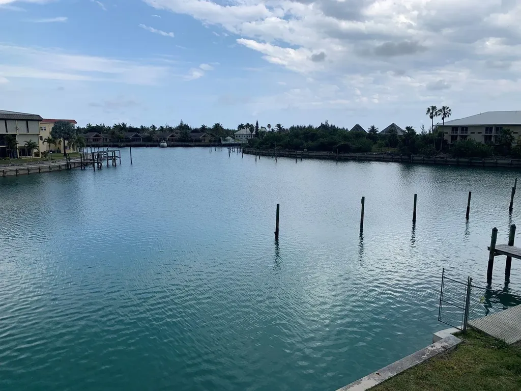 101blue Marina Condos Fpo Grand Bahama Freeport BS