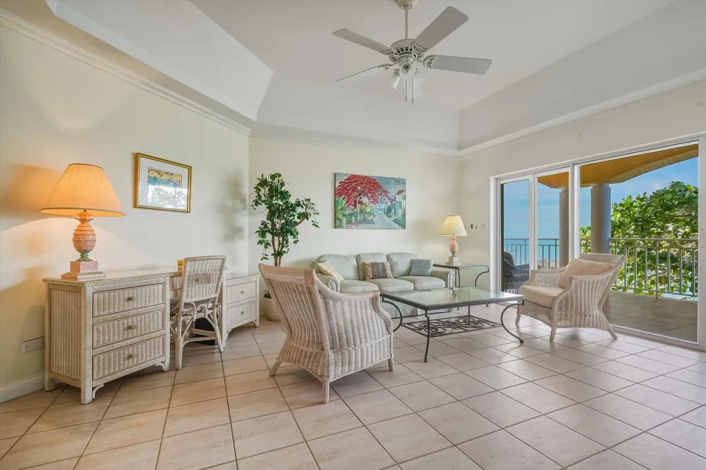 Caves Point New Providence Paradise Island BS