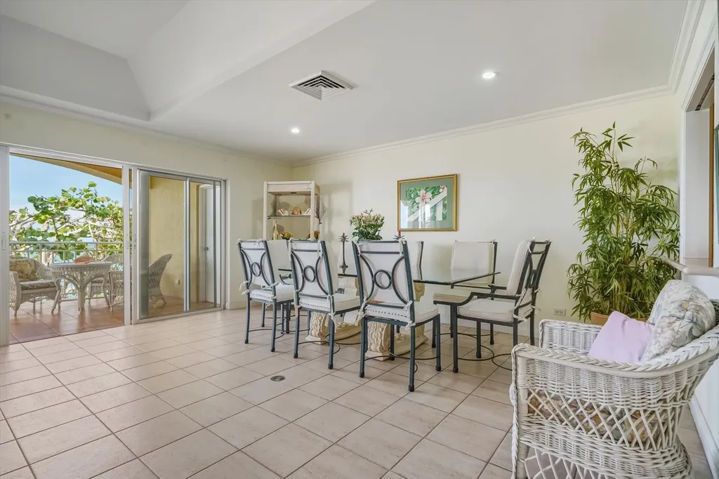 Caves Point New Providence Paradise Island BS