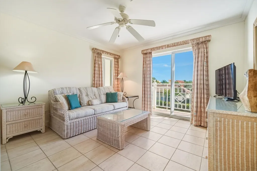 Caves Point New Providence Paradise Island BS