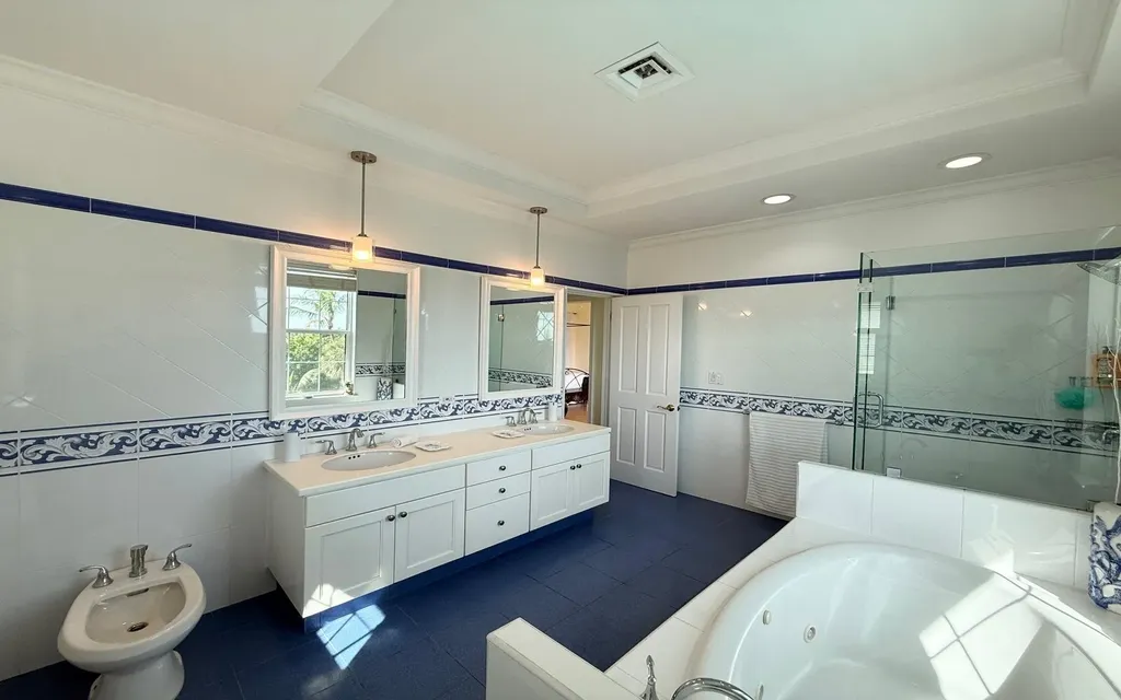 Blk16 Lot3 Hidden Secret New Providence Paradise Island BS