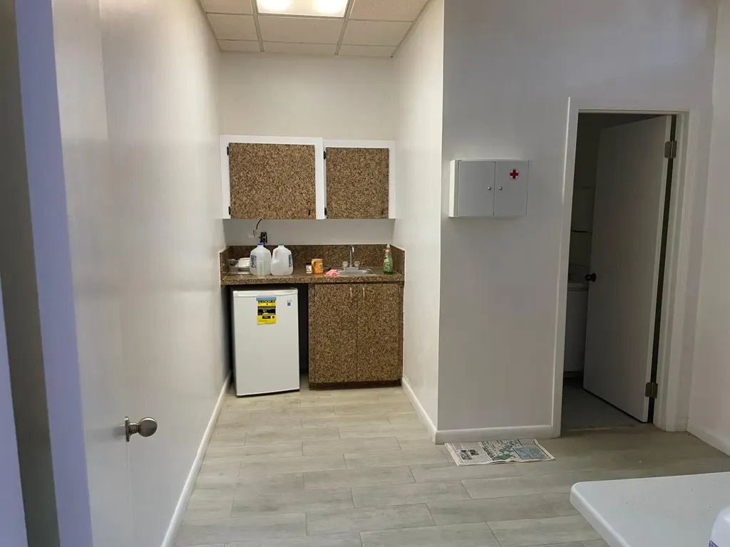 West Settlers Way, Block #9 Grand Bahama Freeport BS