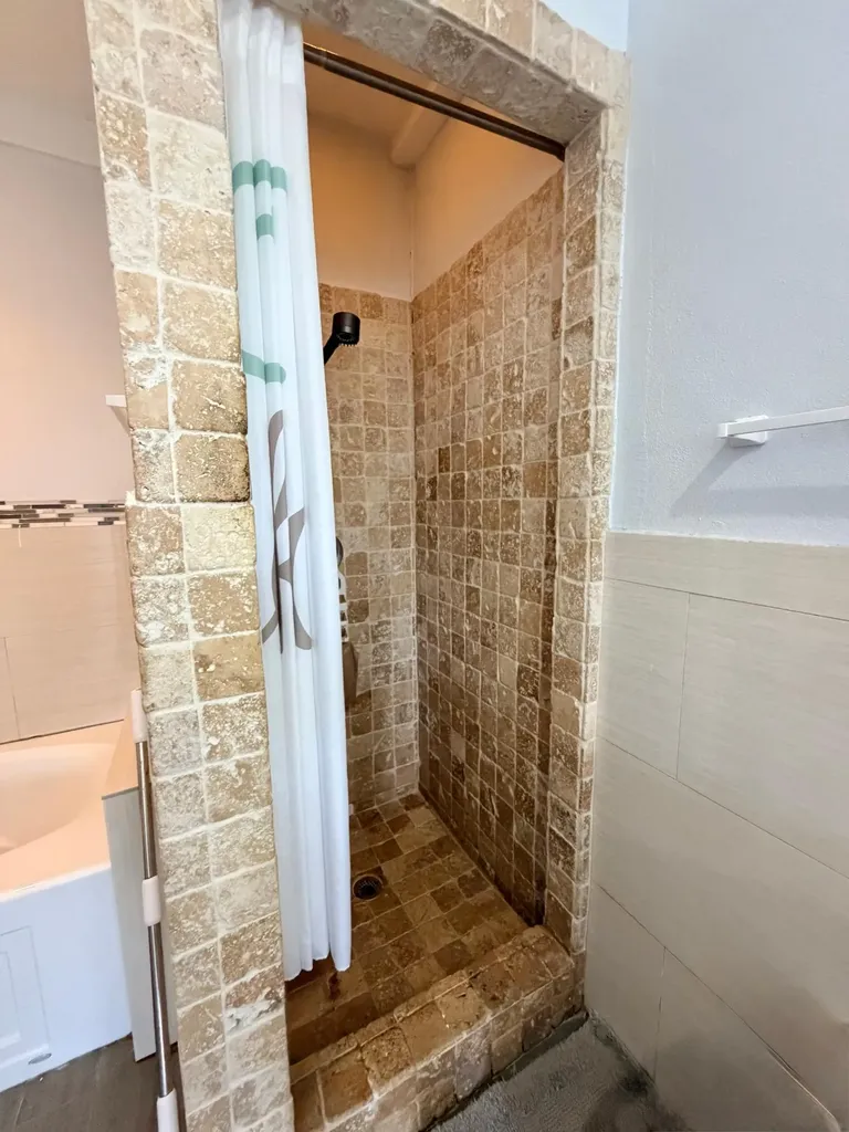 Sanctuary Drive, Yuma 61 New Providence Paradise Island BS