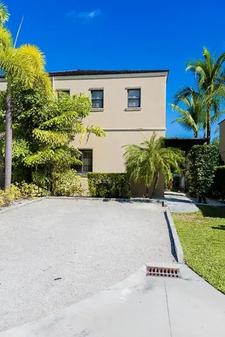 Turnberry Townhouses New Providence Paradise Island BS
