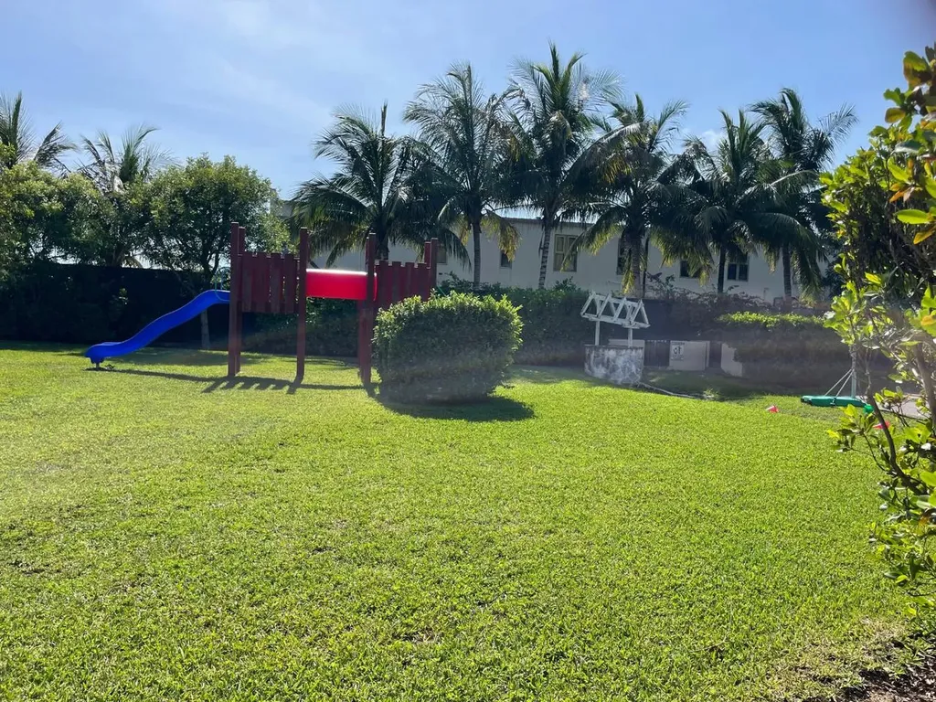 Turnberry Townhouses New Providence Paradise Island BS