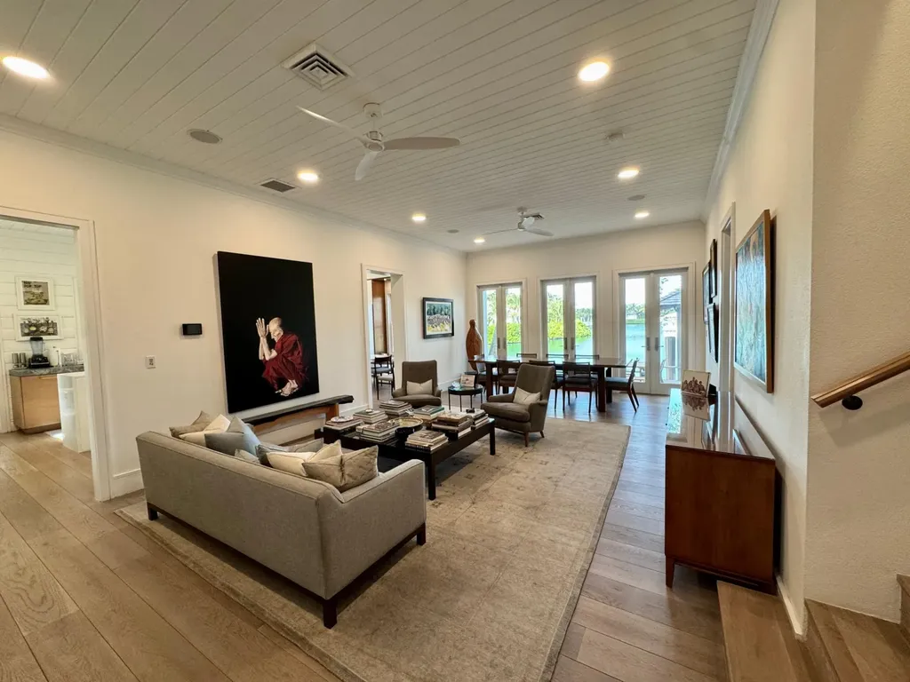 Old Fort Bay Canal House New Providence Paradise Island BS