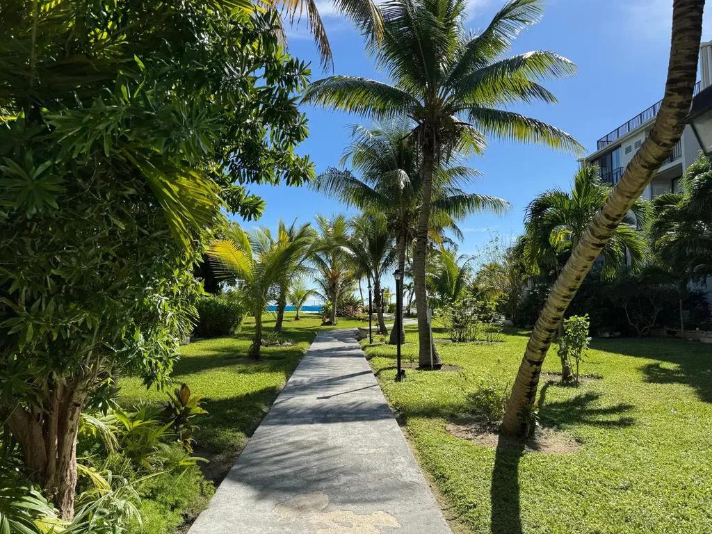 Coral Road Grand Bahama Freeport BS