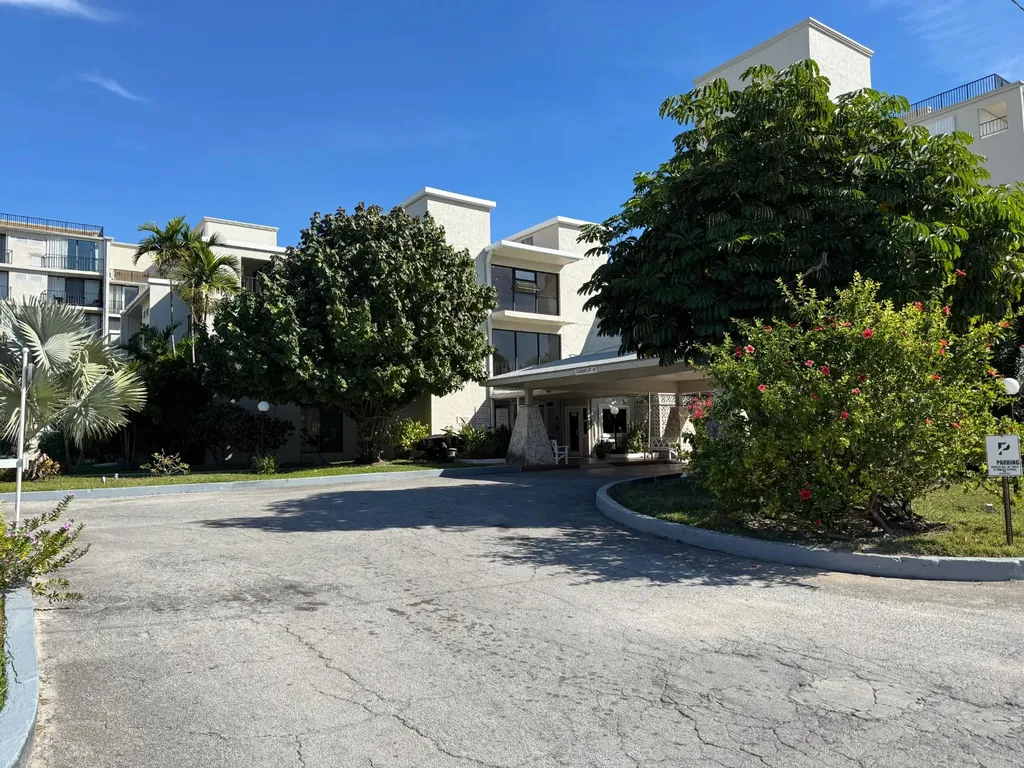 Coral Road Grand Bahama Freeport BS