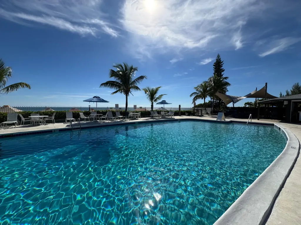 Coral Road Grand Bahama Freeport BS