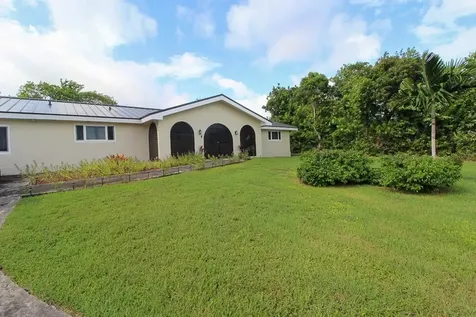 Hawaii Avenue 449 Grand Bahama Freeport BS