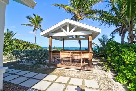 Berry Patch Abaco BS