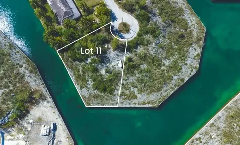 Derby Canal Lot Grand Bahama Freeport BS