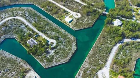 Derby Canal Lot Grand Bahama Freeport BS