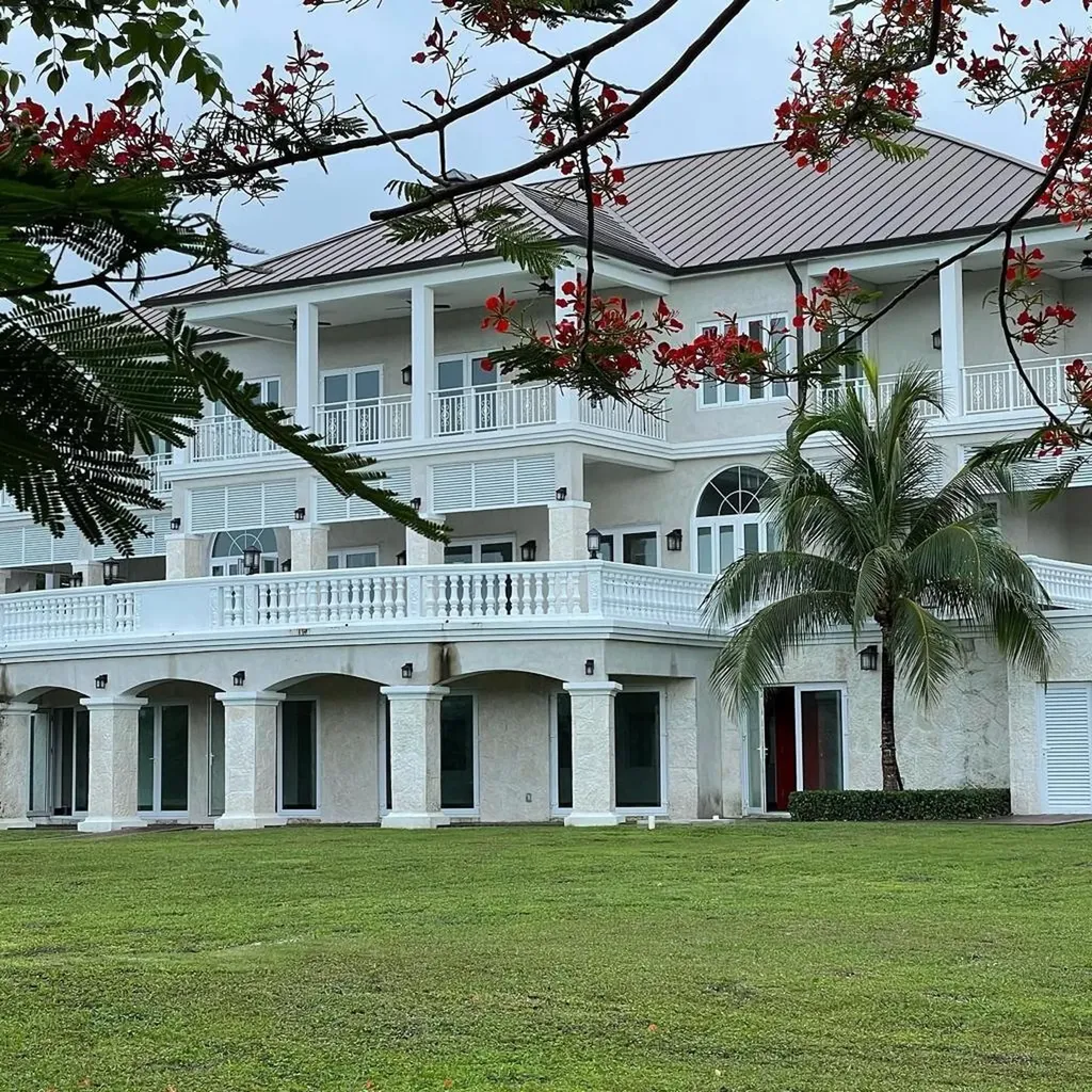 Lyford Hills New Providence Paradise Island BS